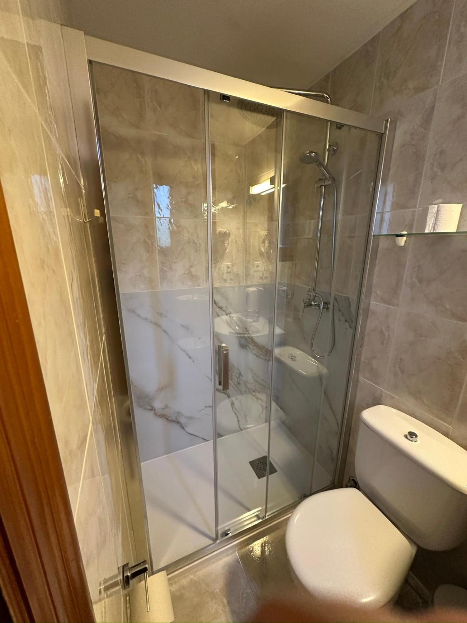 Hostal Ezkaurre Isaba Buitenkant foto