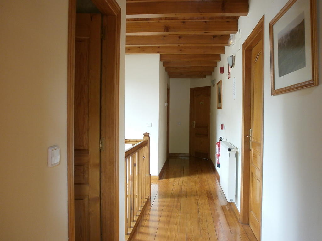 Hostal Ezkaurre Isaba Buitenkant foto
