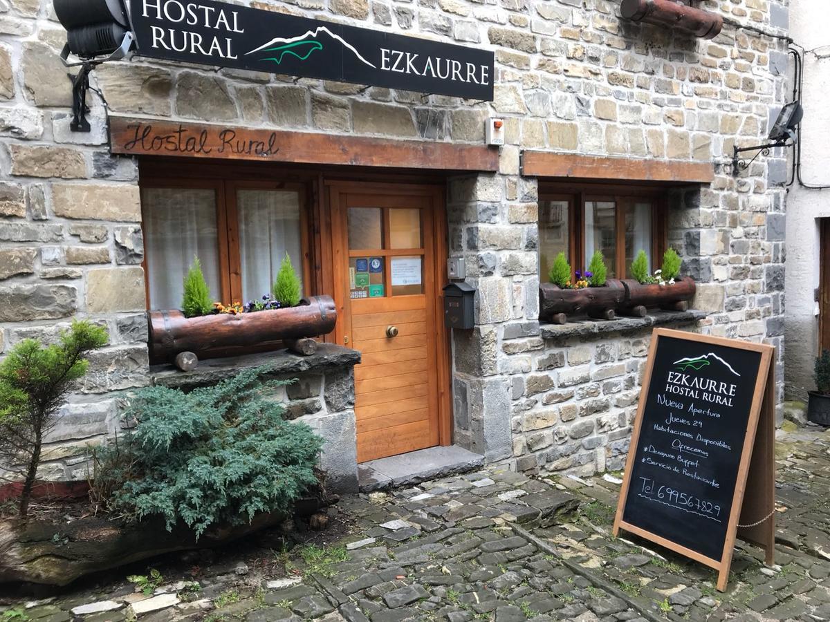 Hostal Ezkaurre Isaba Buitenkant foto